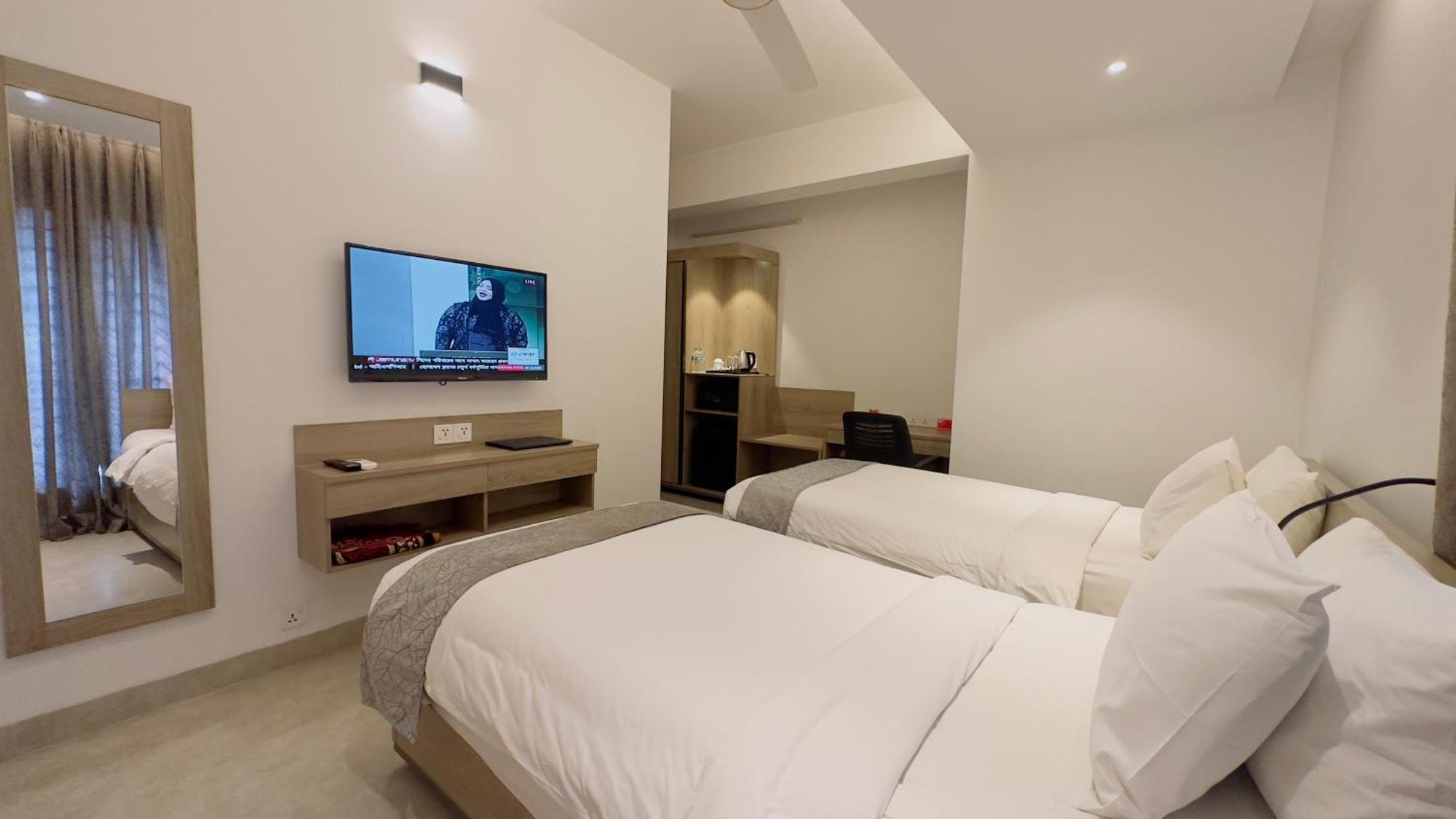 Priyo Nibash Stylish Residential Hotel ダッカ エクステリア 写真