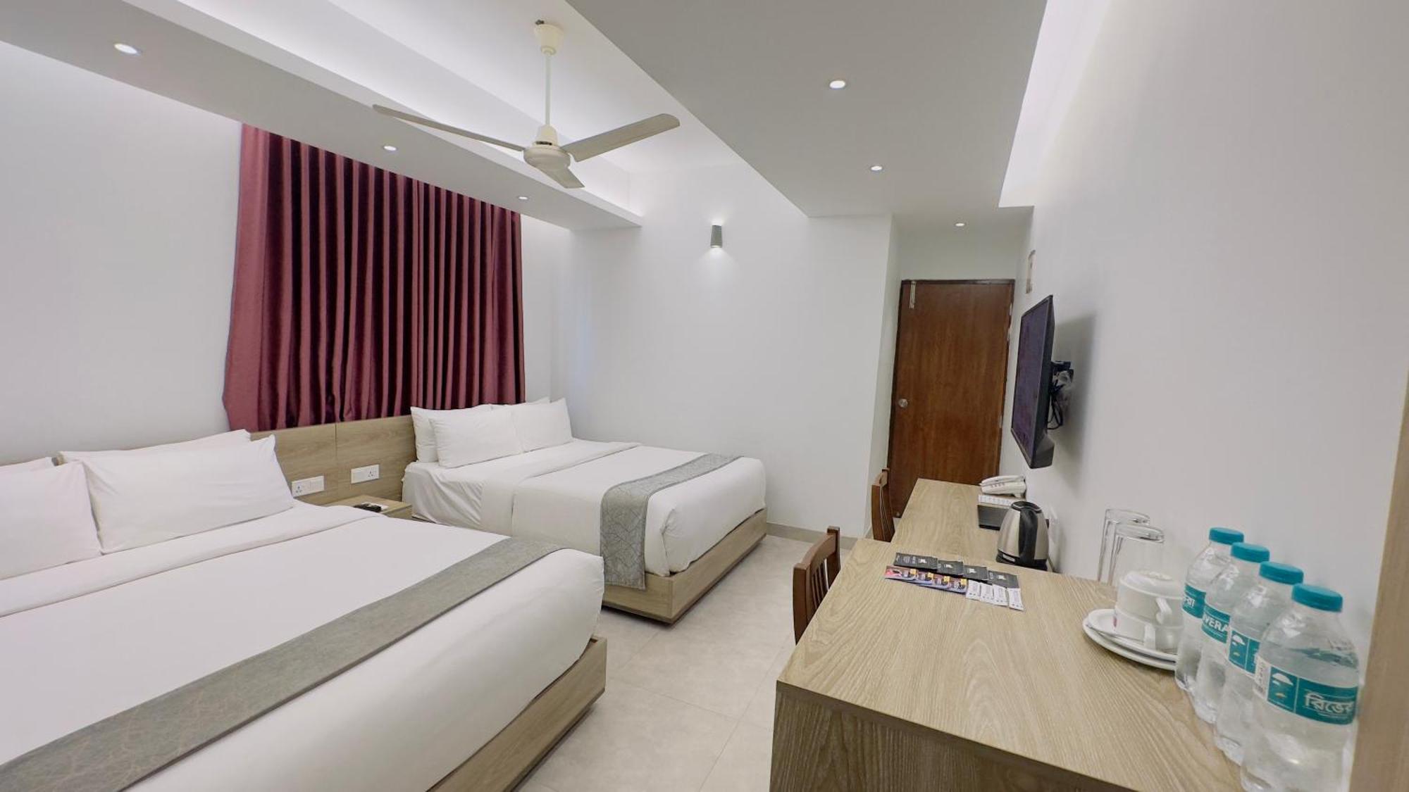 Priyo Nibash Stylish Residential Hotel ダッカ エクステリア 写真