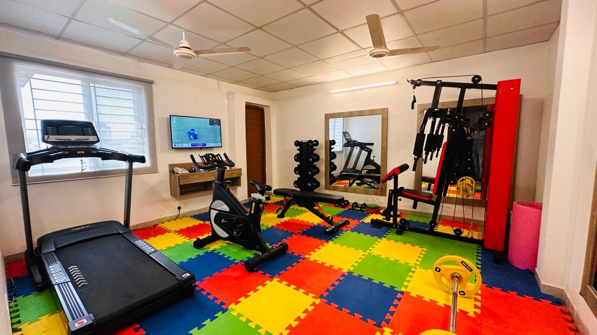 Priyo Nibash Stylish Residential Hotel ダッカ エクステリア 写真